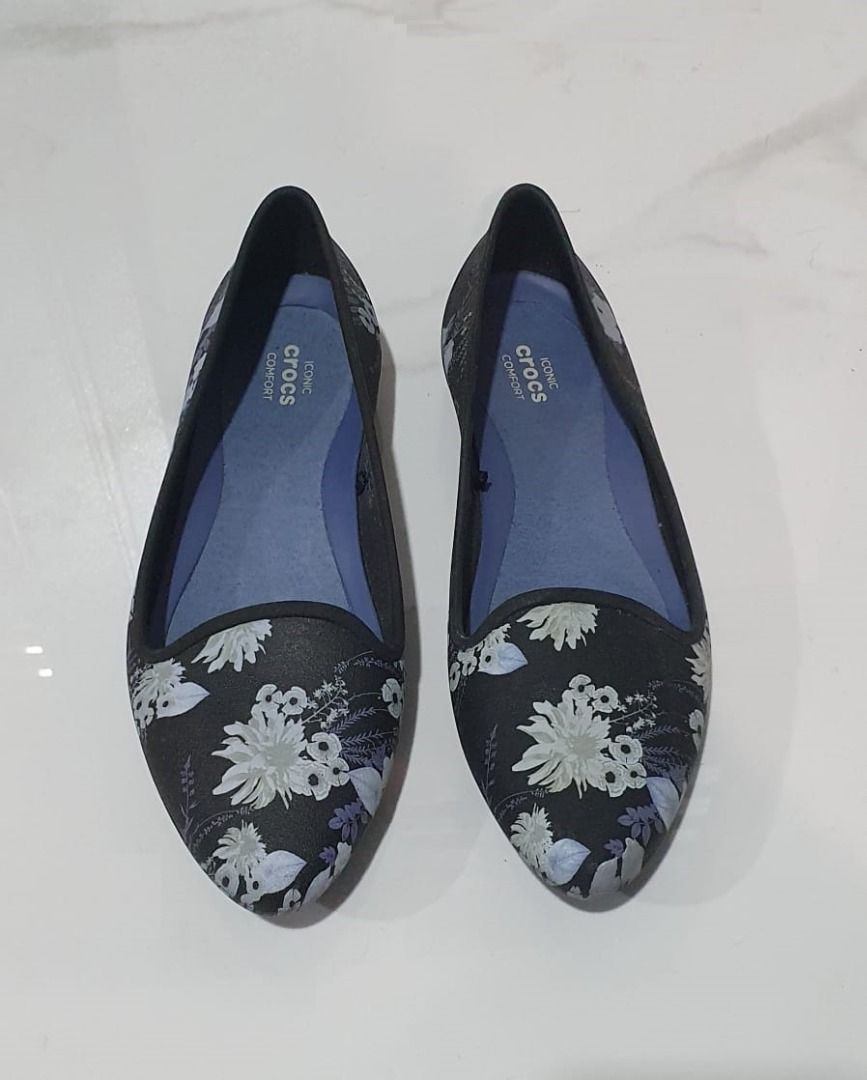Women's crocs clearance eve flat