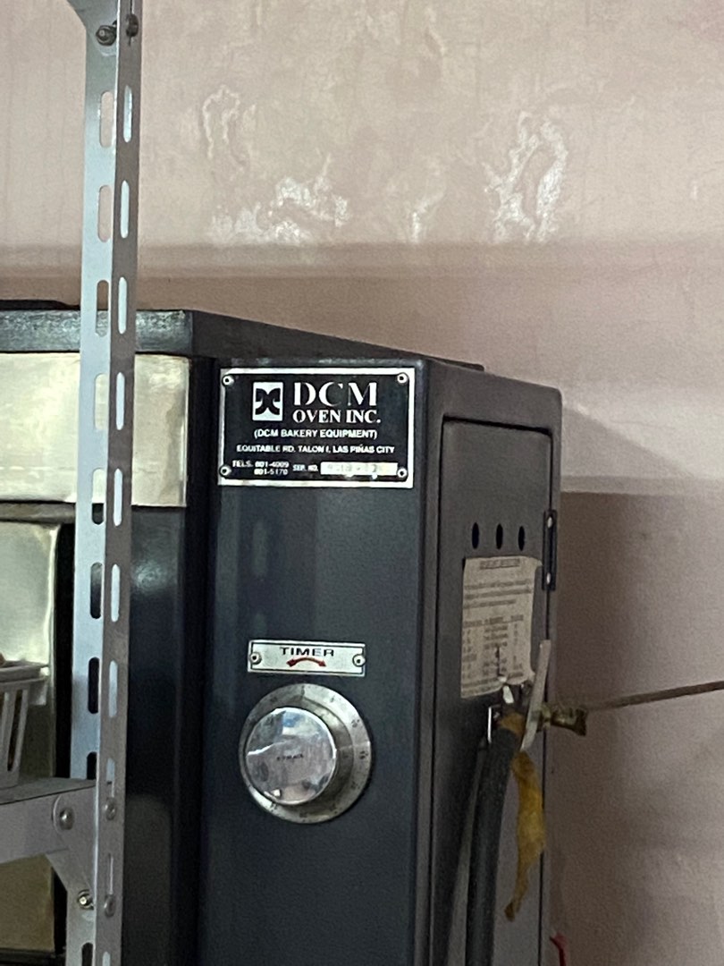 DCM heavy duty oven ( 3 doors ) gas, TV & Home Appliances, Kitchen