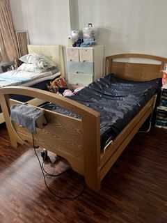 (Category: ) located in . Submitted by les_p (Listing ID 1241255207, Image 1). Description: .
