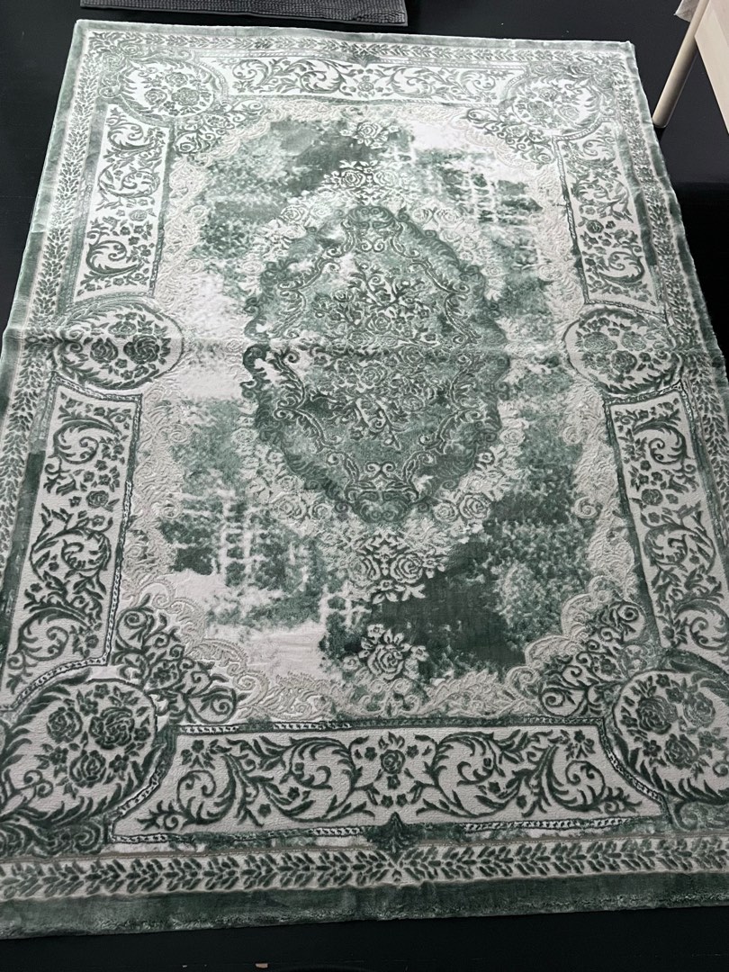 Emerald green Classic Carpet, Furniture & Home Living, Home Decor