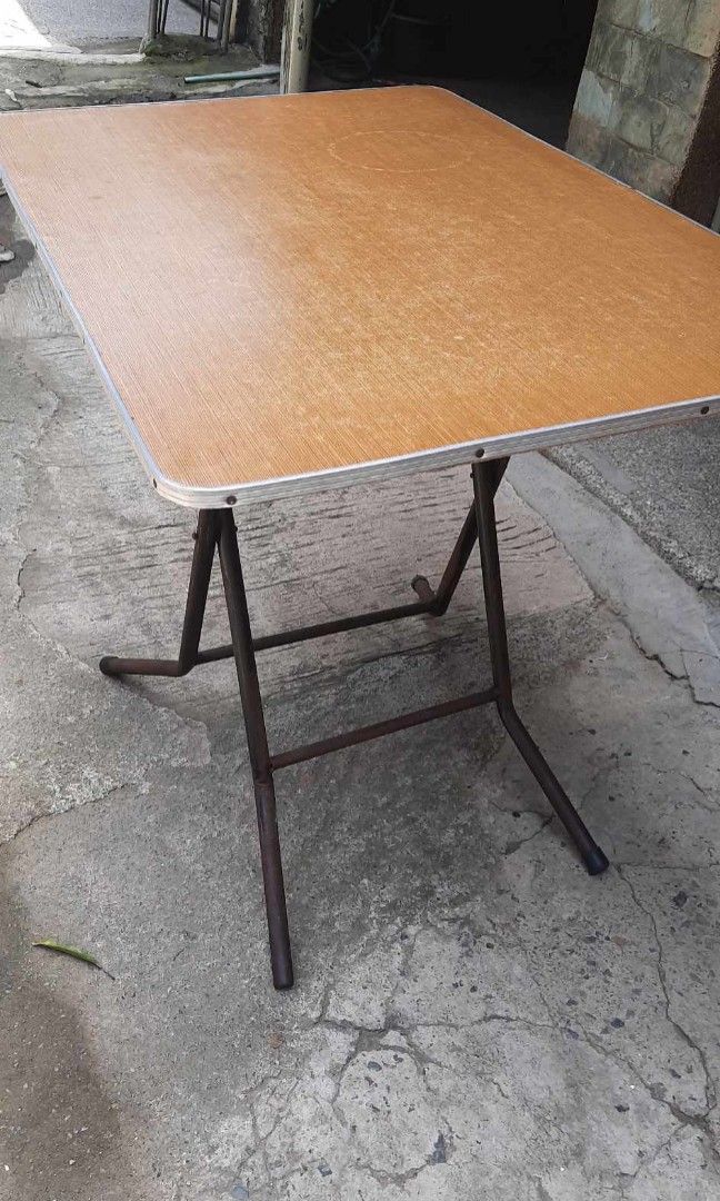 Folding Dining Chairs (Category: Tables & Sets) located in Rodriguez. Submitted by amara0914 (Listing ID 1241311113, Image 2). Description: For Sale 2nd hand Very Good Condition No Issue Folding Dining Table.