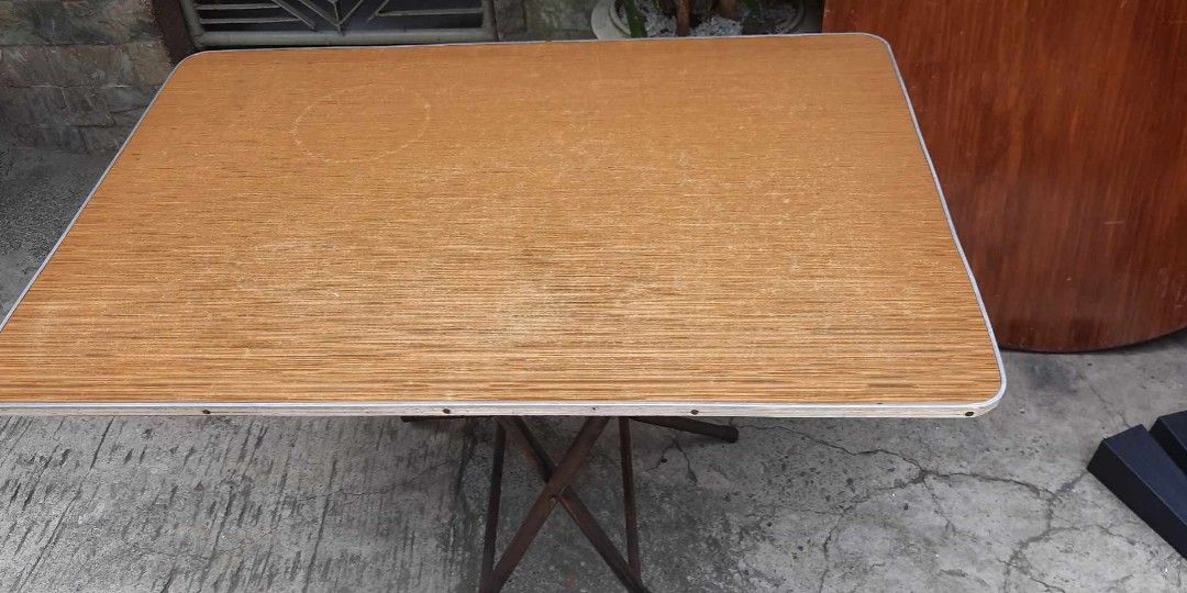 Folding Dining Chairs (Category: Tables & Sets) located in Rodriguez. Submitted by amara0914 (Listing ID 1241311113, Image 1). Description: For Sale 2nd hand Very Good Condition No Issue Folding Dining Table.