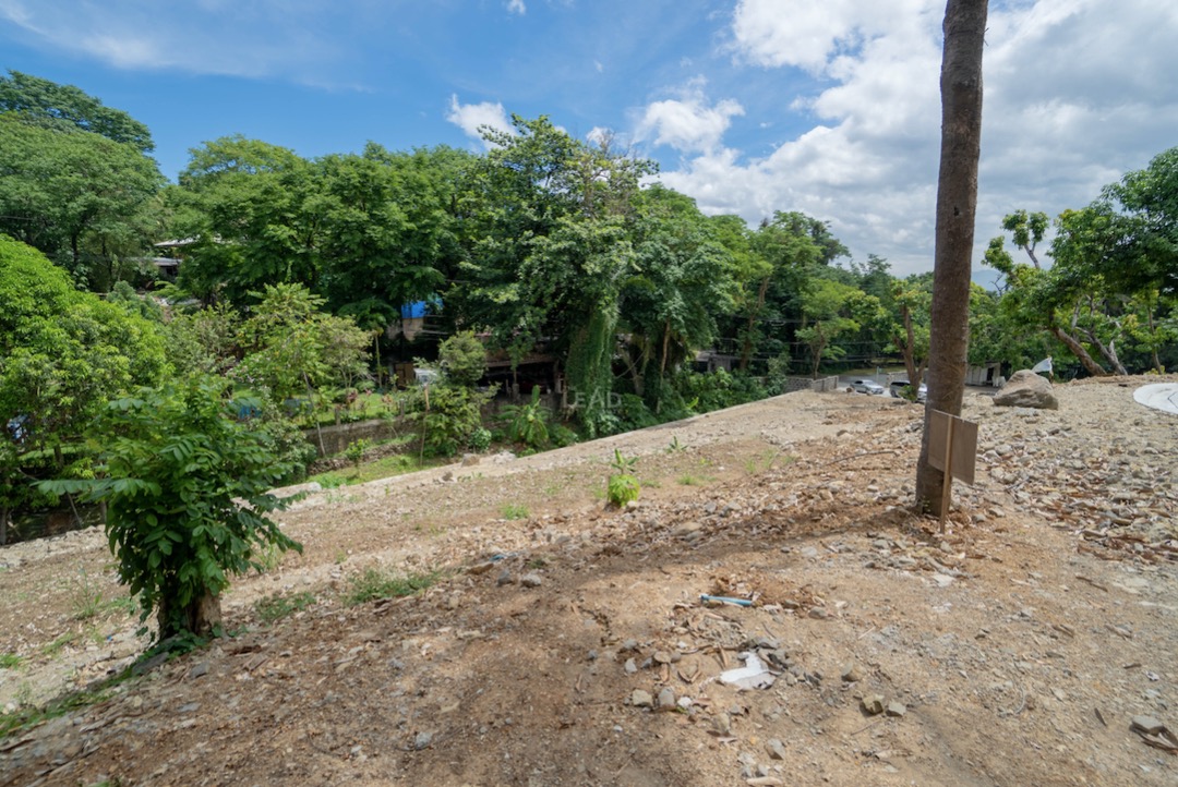 FOR SALE La Vista Quezon City Residential Lot For Sale! High Elevation