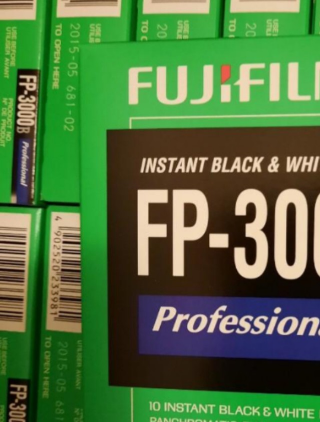 Fujifilm FP-3000B pack film 絕版富士黑白撕拉相紙, 攝影器材, 相機
