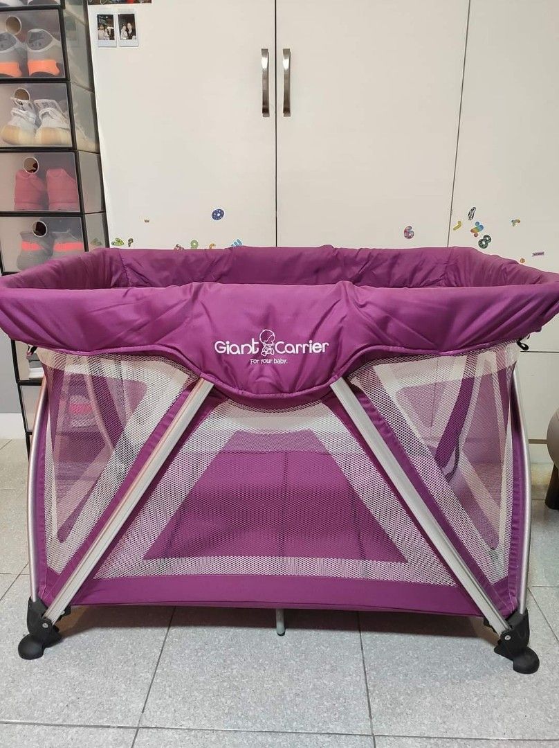 Giant carrier crib geoffrey size cheap