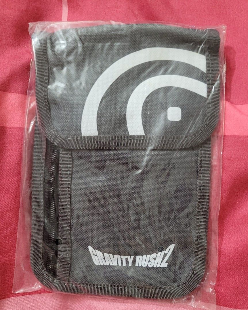 Gravity Rush 2 Pouch (Category: PlayStation) located in Petaling Jaya. Submitted by casual.collector.zone (Listing ID 1241361561, Image 1). Description: Gravity Rush 2 Pouch Collectable.