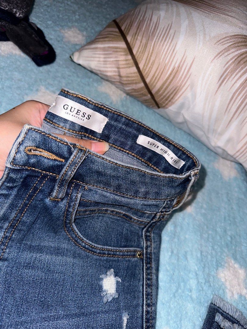 GUESS SUPER HIGH RISE JEANS