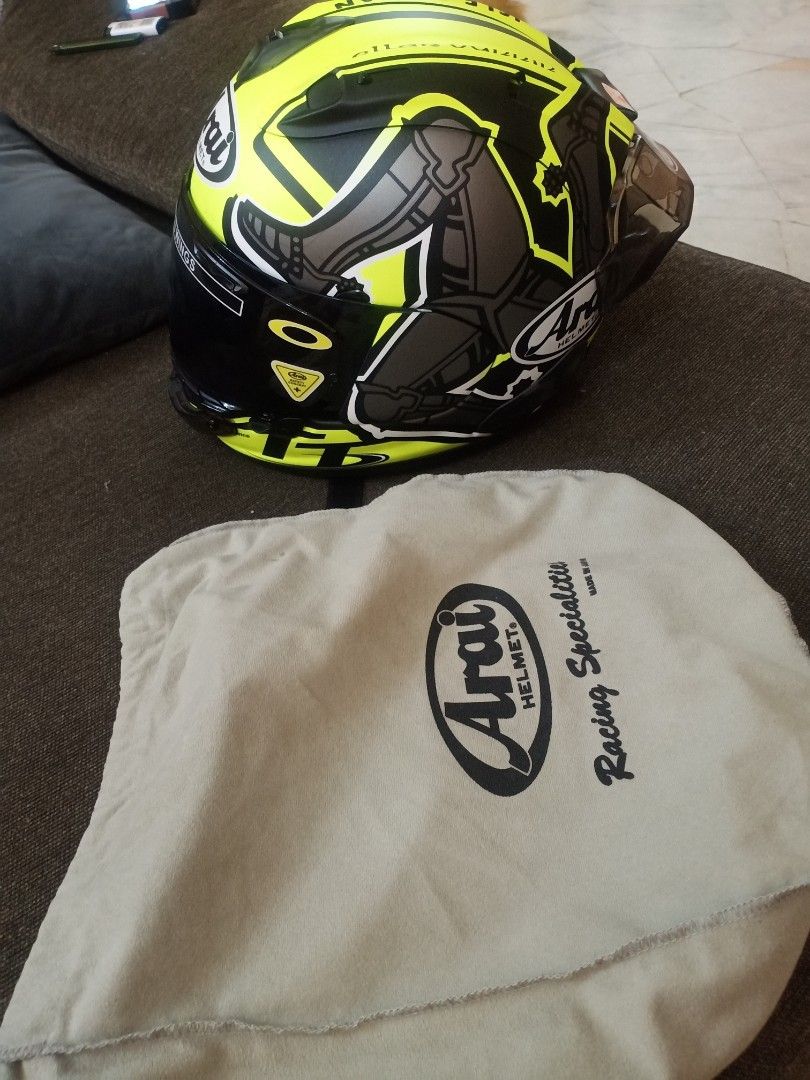 Helmet arai fullface rx7 x tt iom 2019 Sports Equipment Other