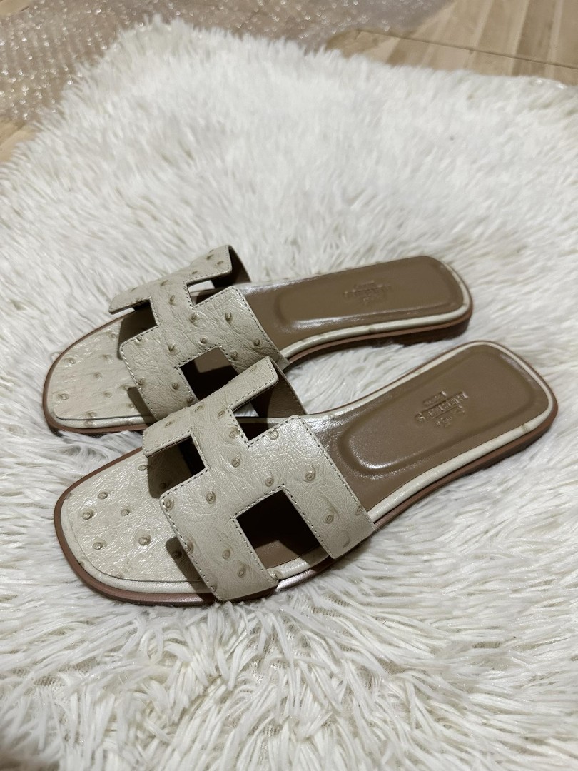 Replica Hermes Oran Sandals In Grey Ostrich Leather