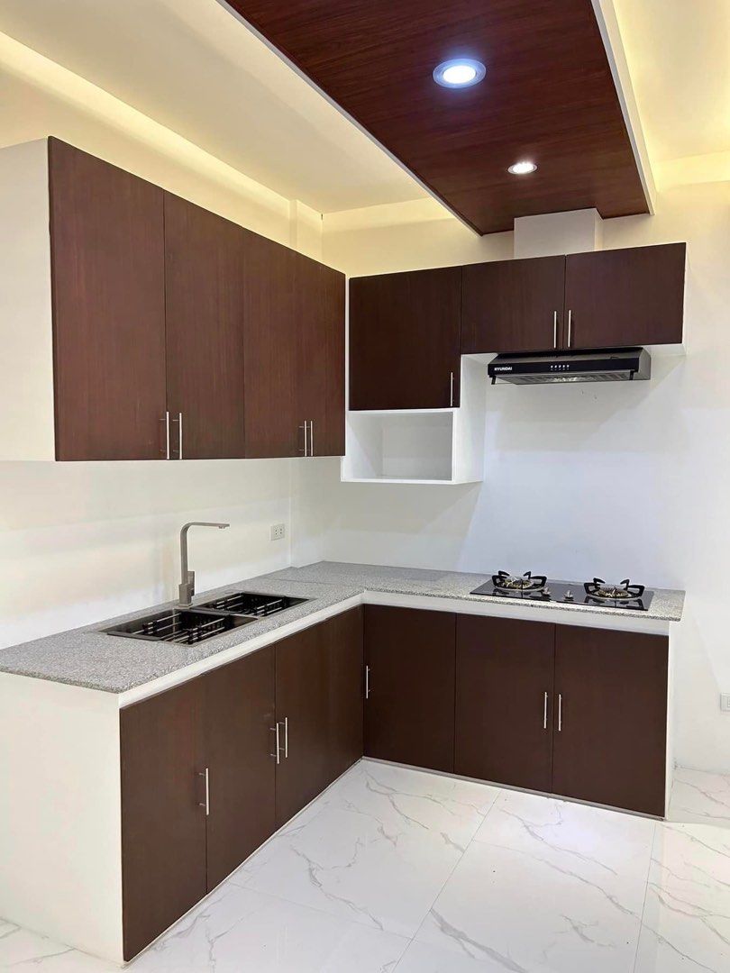 HillCrest Village town house Caloocan, Property, For Sale, Townhouse on