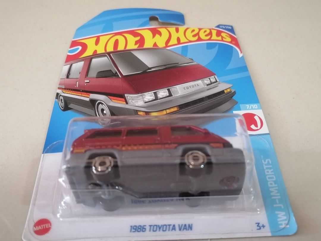 Hot Wheels 2022 HW J-Imports 1986 Toyota Van - Metalflake Dark Red