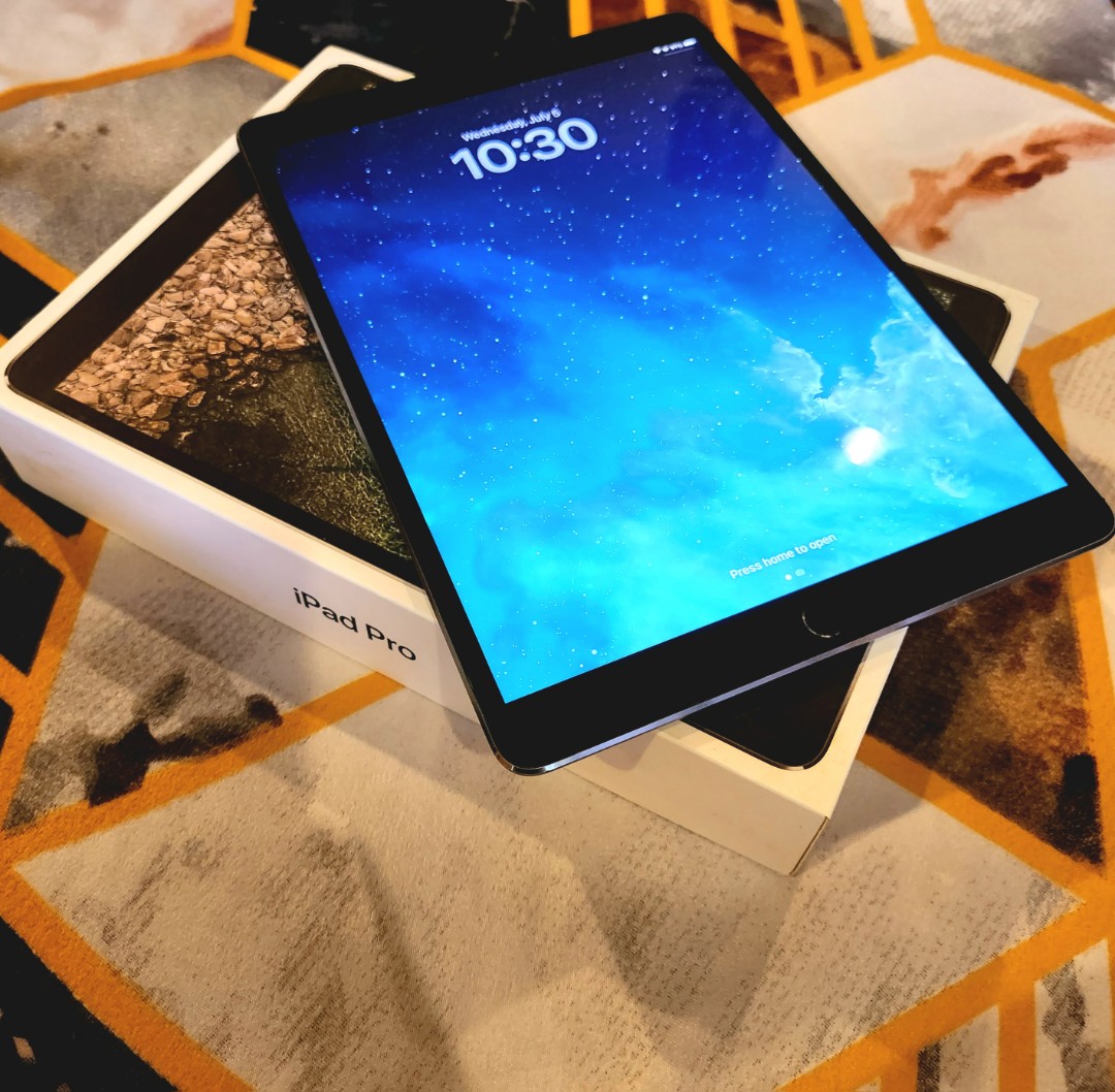 iPad Pro 10.5 64G セルラーモデルスマホ/家電/カメラ
