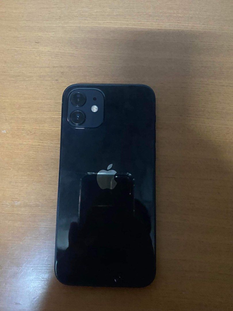 Iphone 12 64GB FU dual sim (Category: iPhone 12 Series) located in Paranaque City. Submitted by louise240817 (Listing ID 1241233076, Image 2). Description: Makinis unit. 96% battery health Hongkong variant kaya dual sim na physical No issue. Can reset upon meet up. Unli check bago bayadan. Unit ans chord only.