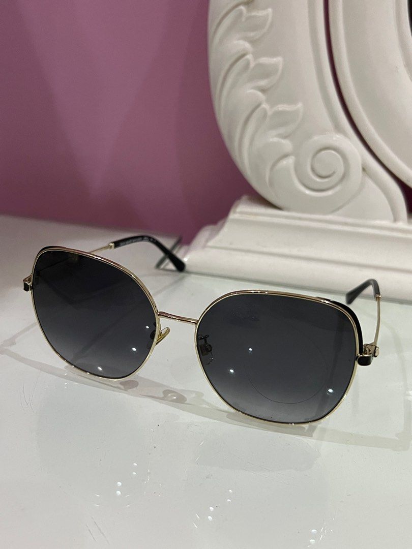 Kate Spade Hello Sunshine Yara F/S (Category: Sunglasses & Eyewear) located in Paranaque City. Submitted by ellies.corner (Listing ID 1241340357, Image 3). Description: Kate Spade Hello Sunshine Yara F/S ✨ 100% authentic. Sourced from US ✨ Complete case and wiper ✨ Condition: Brand New. 10/10. Never used it, bought this out of impulse :( Let me know if interested, please send it through PM. .