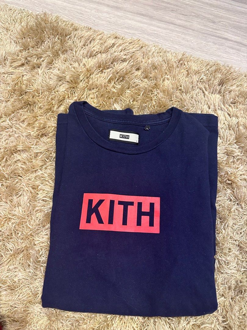 Kith navy bogo red tee size L, 男裝, 上身及套裝, T-shirt、恤衫、有