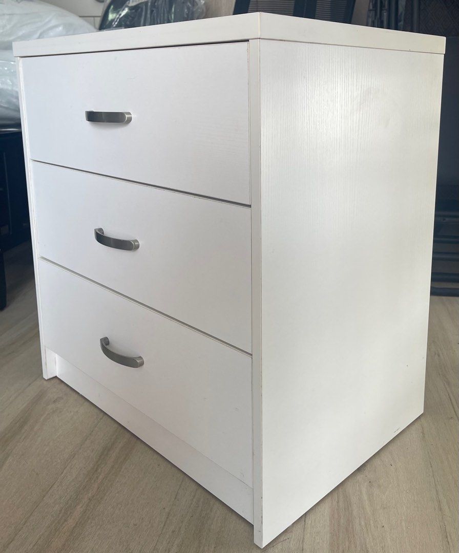 LEAChest of 3 Drawers ( DISPLAY SET CLEARANCE), Furniture & Home