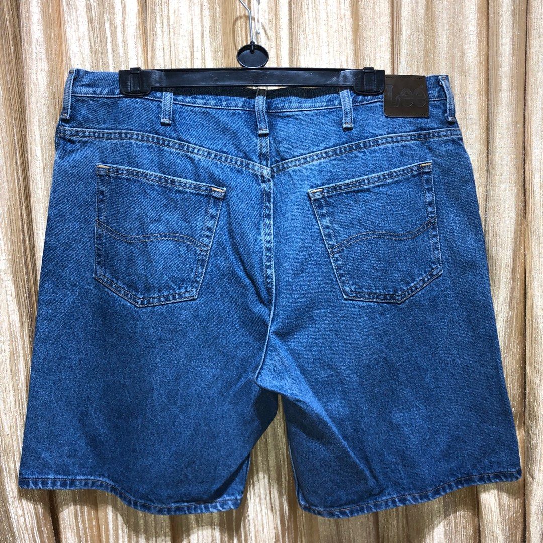 Lee walking online shorts