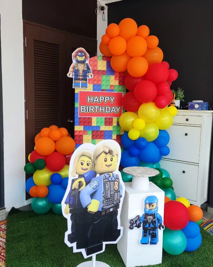 Lego hotsell balloons decoration