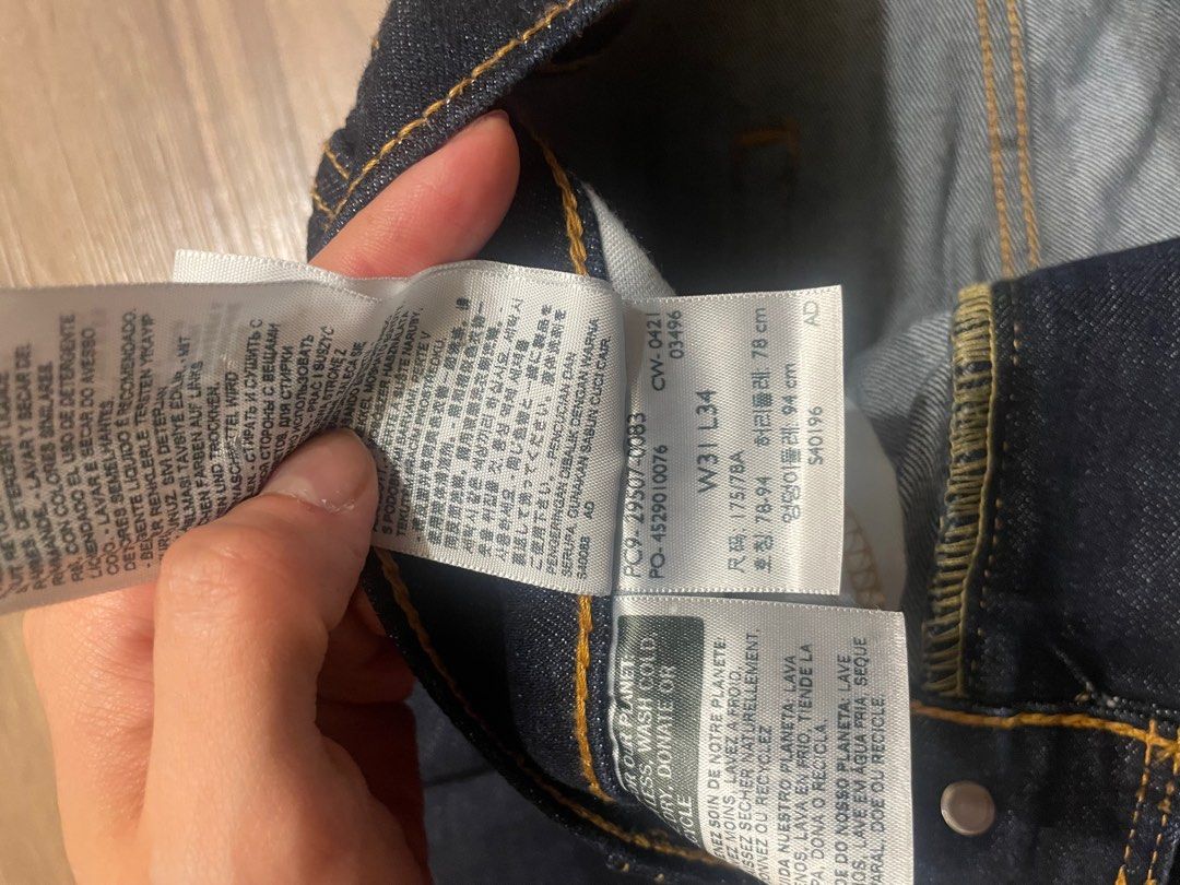 Levi's 502 w31 原色深色赤耳丹寧, 他的時尚, 褲子, 牛仔褲在旋轉拍賣