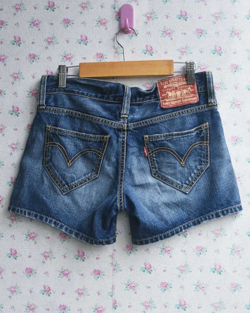 Levi's best sale hot pants