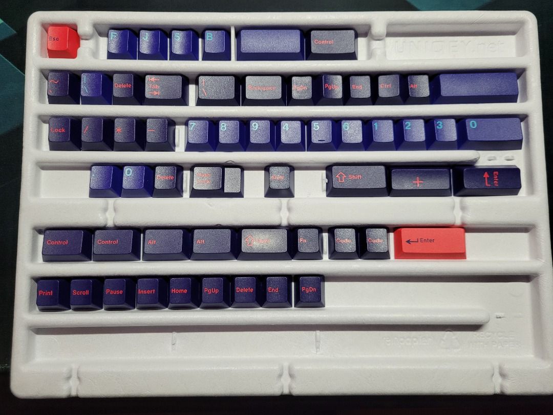 Like New! GMK Laser Cyberdeck R2 Keycaps for Sale, Computers & Tech ...