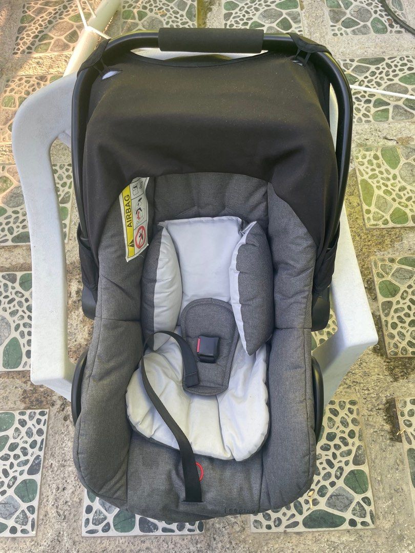 Looping Squizz Car seat (Category: Car Seats) located in Manila. Submitted by itssaney (Listing ID 1241327656, Image 3). Description: Lightly Used with Adaptor for Looping Squizz 3 Stroller .