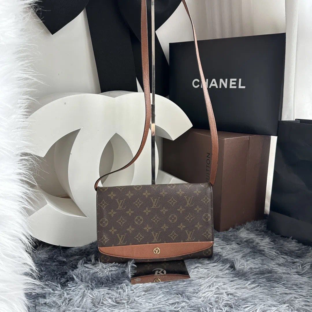 LV Bag, Women's Fashion, Bags & Wallets, Shoulder Bags on Carousell