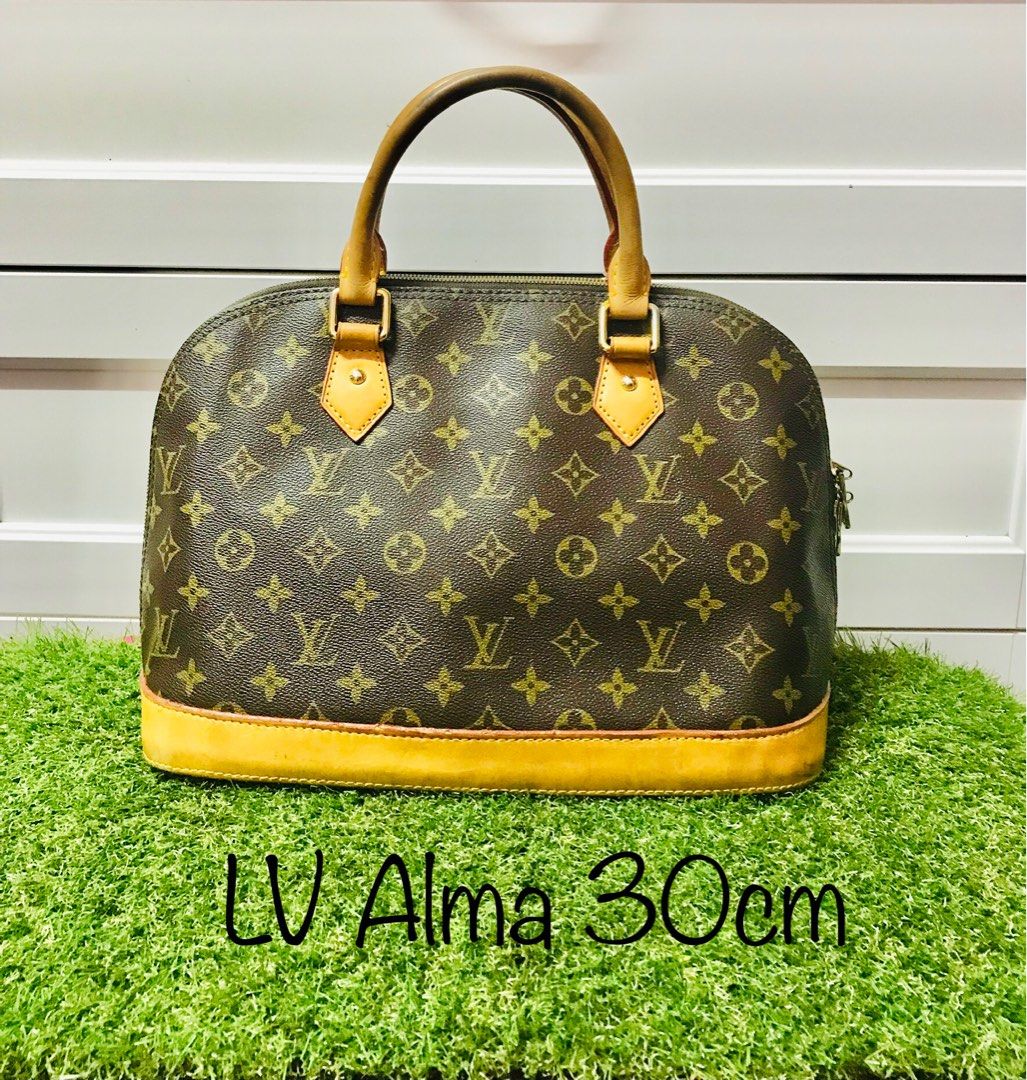 Authentic LV Alma vintage, Women's Fashion, Bags & Wallets, Purses &  Pouches on Carousell