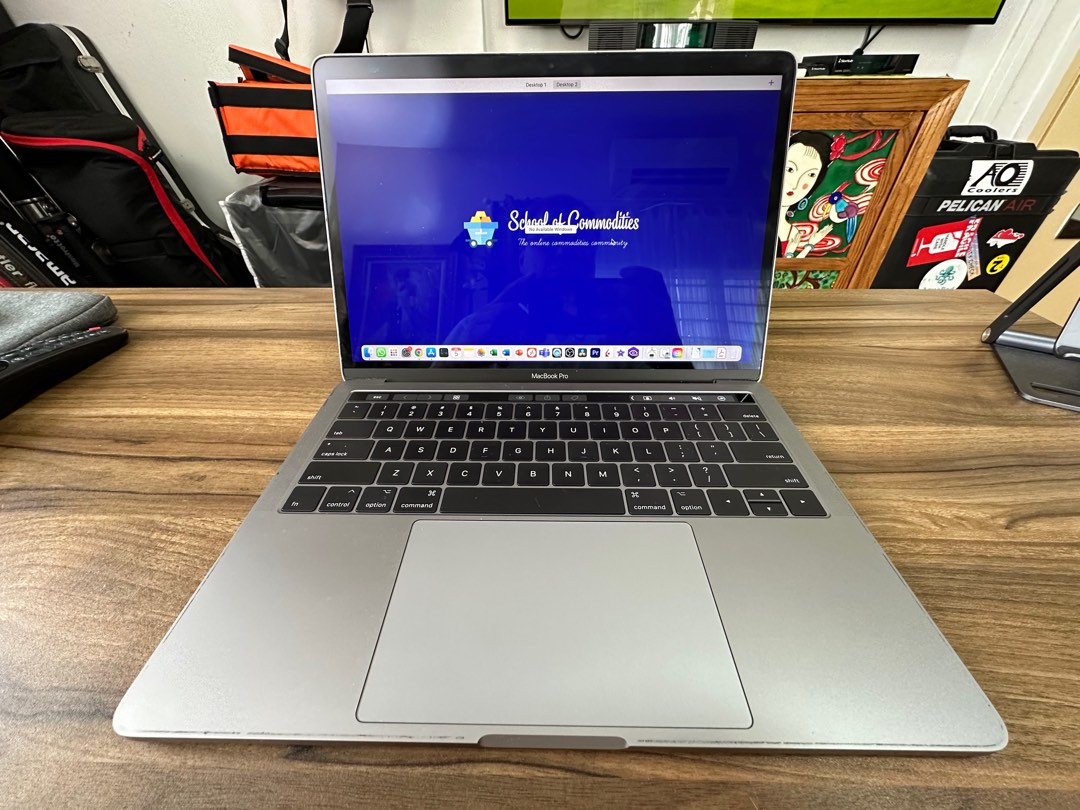 MacBook Pro 13 Pouces 2017 Touch Bar – Gris, Ordinateur Portable Apple Occasion