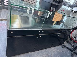 Mall display cabinet used