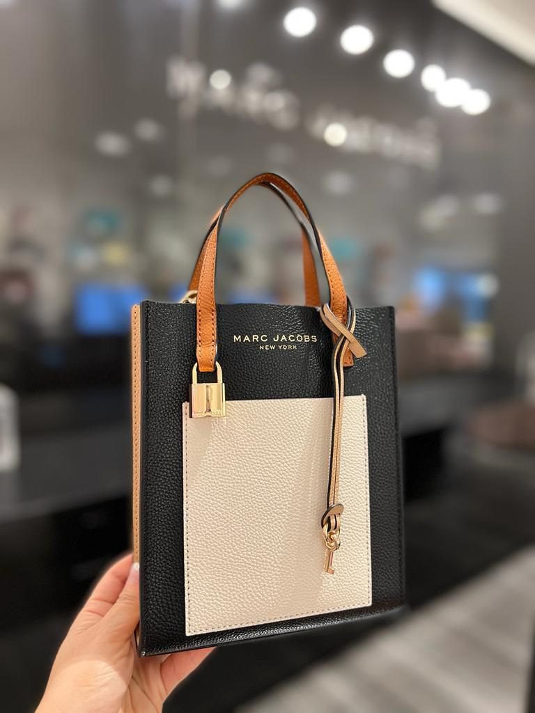 Marc jacobs medium on sale grind t pocket