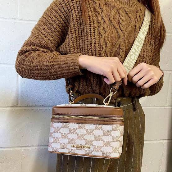 Michael Kors Kenly Tote - Brown Monogram, Luxury, Bags & Wallets on  Carousell