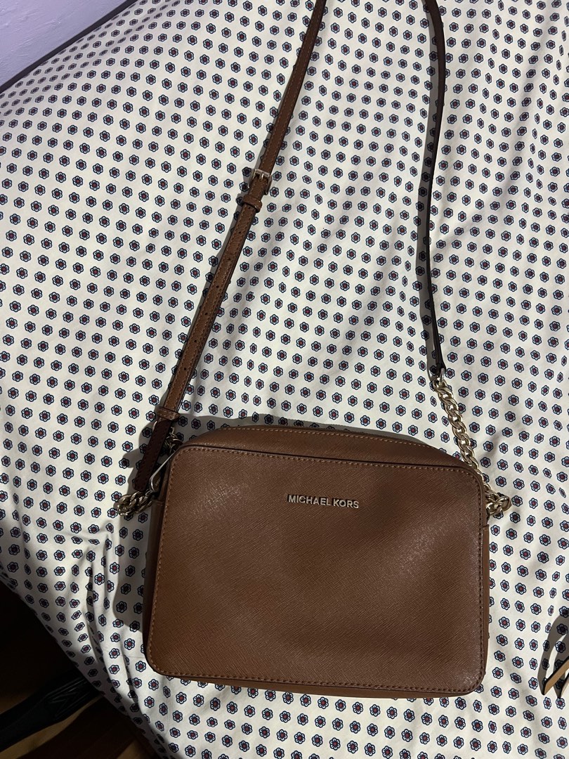 Mk crossbody bag on Carousell