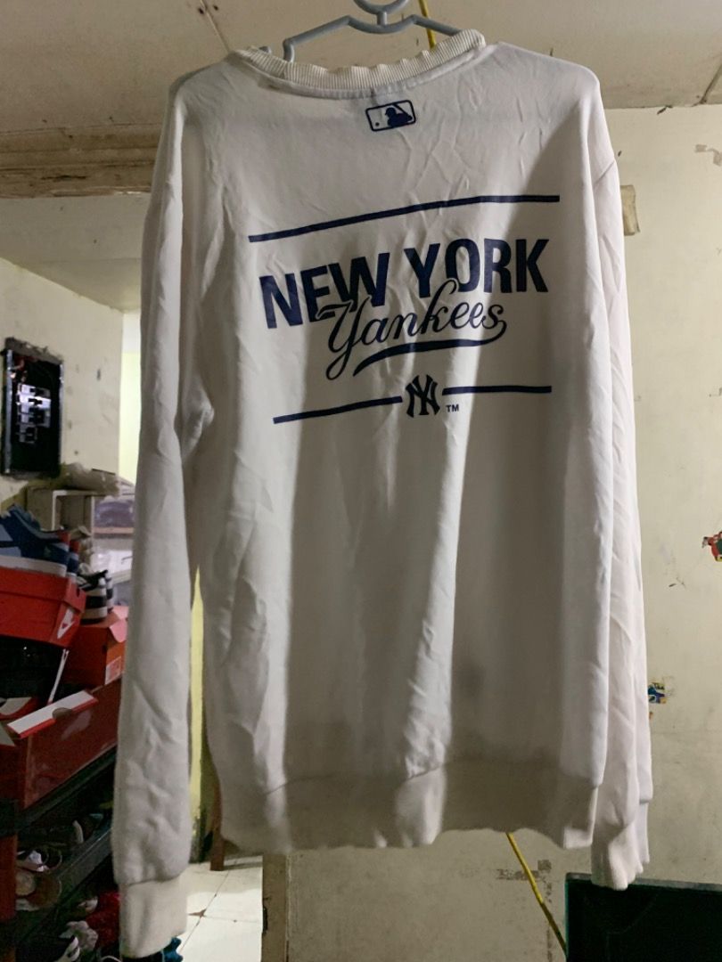 MLB Korea New York Yankees crewneck Sweater small like planet sold out