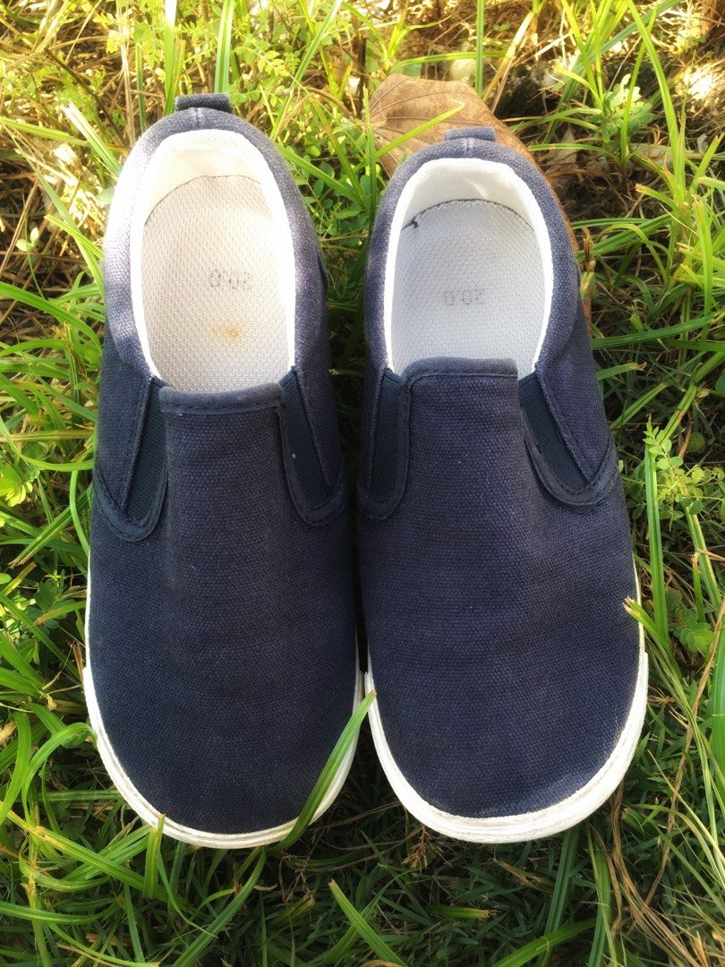 Muji Kids Navy Slip On Shoes 6 8 yrs old
