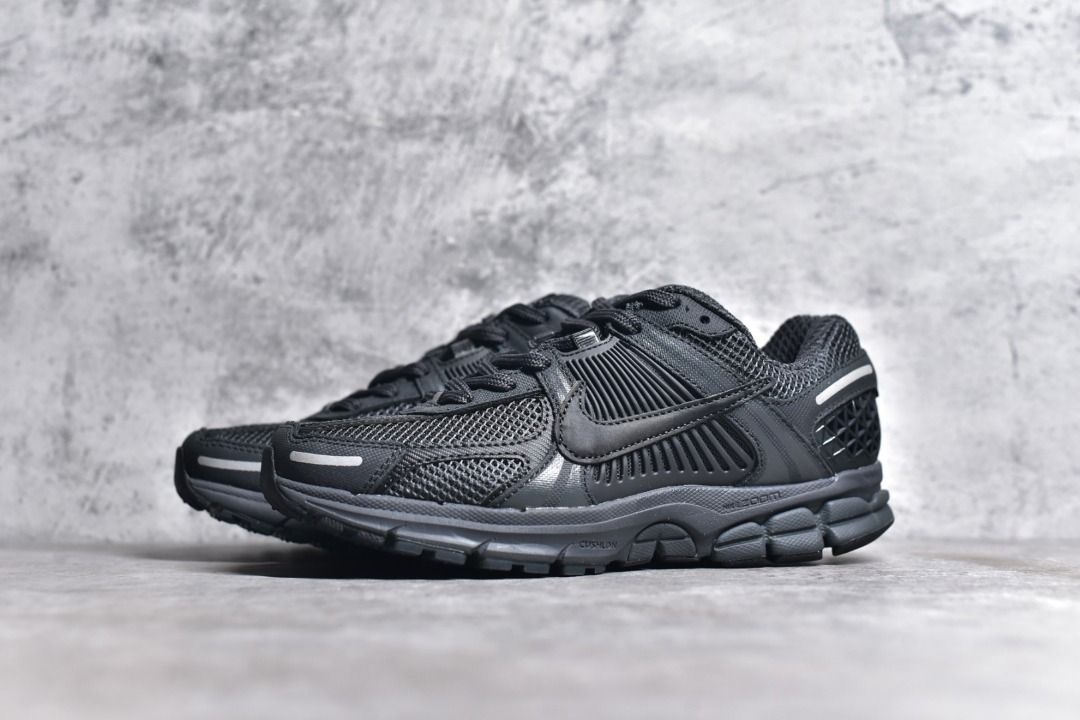 Full black cheap shoes under 5