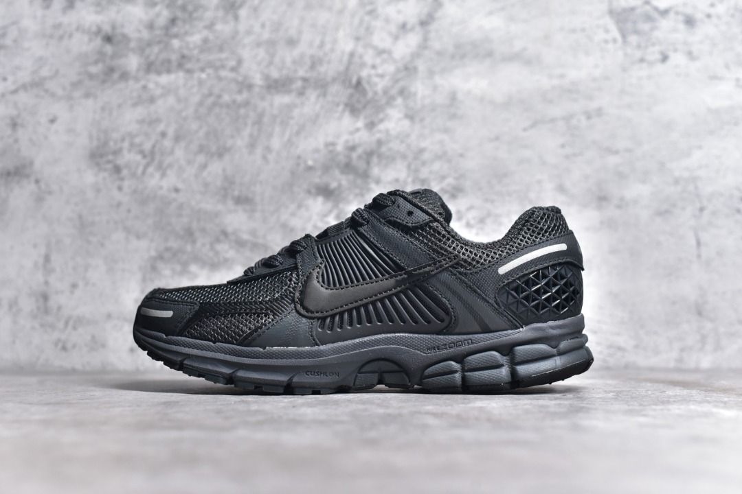 Nike Zoom Vomero 5 Triple black running shoes Men s Fashion