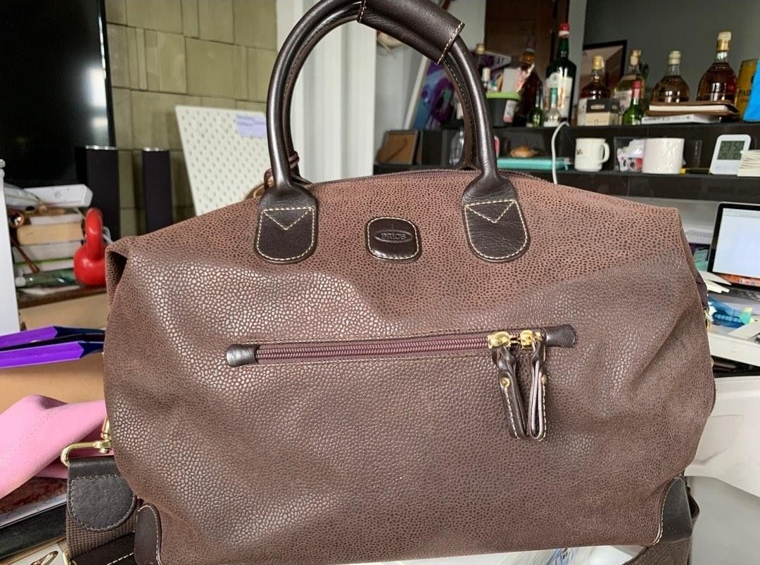 ORIGINAL BRICS LIFE LEATHER CARGO OVERNIGHTER DUFFLE BAG (Category: Tote Bags) located in Cavite. Submitted by 4ckids (Listing ID 1241279271, Image 1). Description: 18" size Used about twice only Bag and sling strap only Very pretty Clean interiors Used the leather hang tag in my other luggage and misplaced it Retails around 32k selling for 8k 7900via bdo or gcash 100php shopee checkout for shipping may do lalamove at buyers expense, item is in c