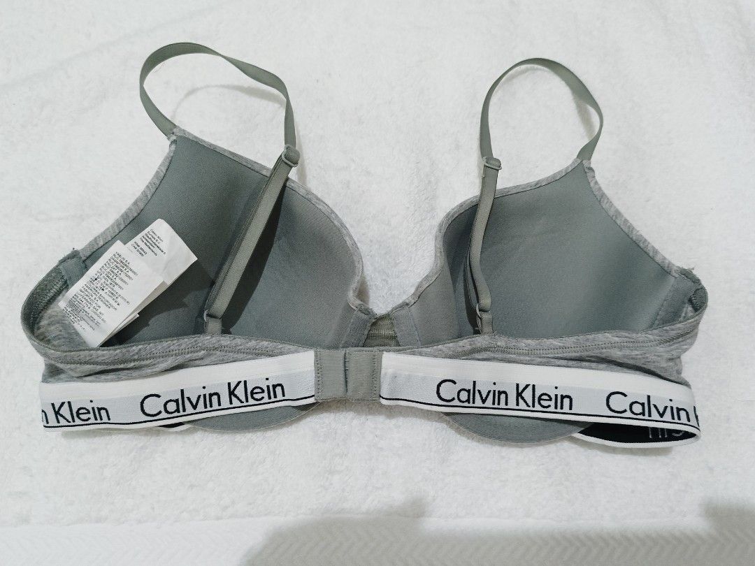 Original Calvin Klein Brassiere, Women's Fashion, Undergarments &  Loungewear on Carousell