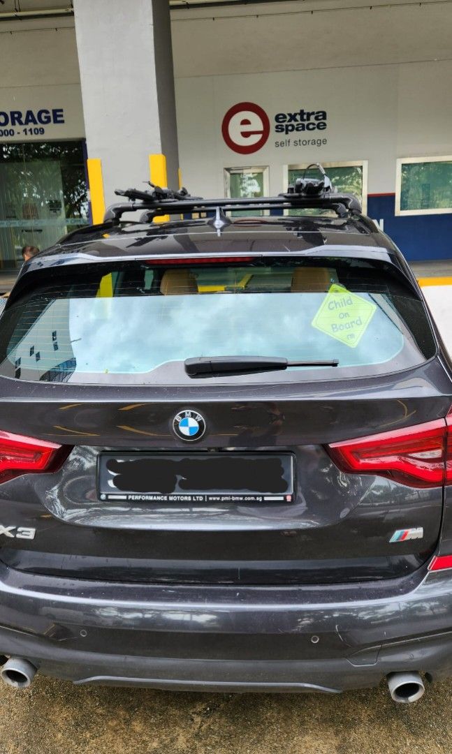 Dekitted from 2019 BMW x3 an original complete Thule WingBar Edge