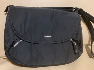 Pacsafe not Samsonite  Travelon
