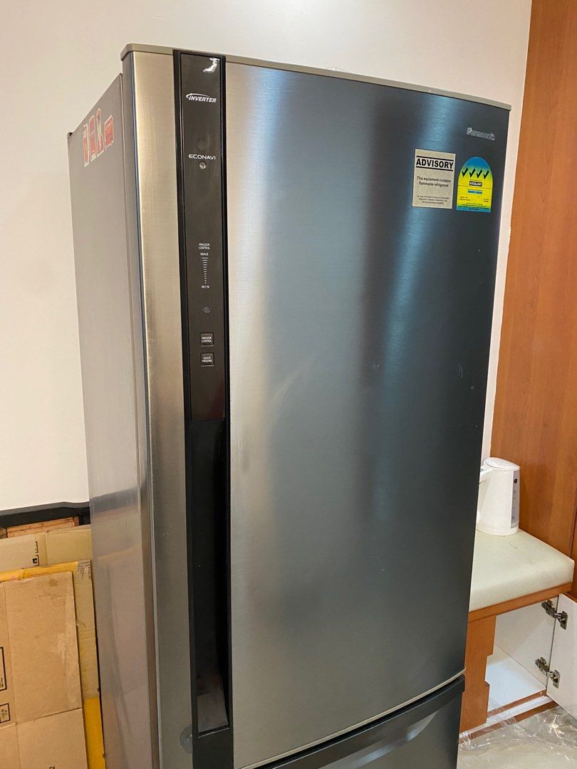 Panasonic Fridge bottom freezer (368 L, excellent energy efficient