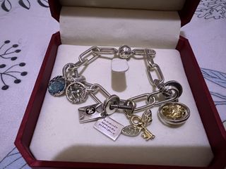 （分類：）位於 。 由 winnie_ng2402 提交（商品編號 1241388703，圖片 1）。簡介： 。
