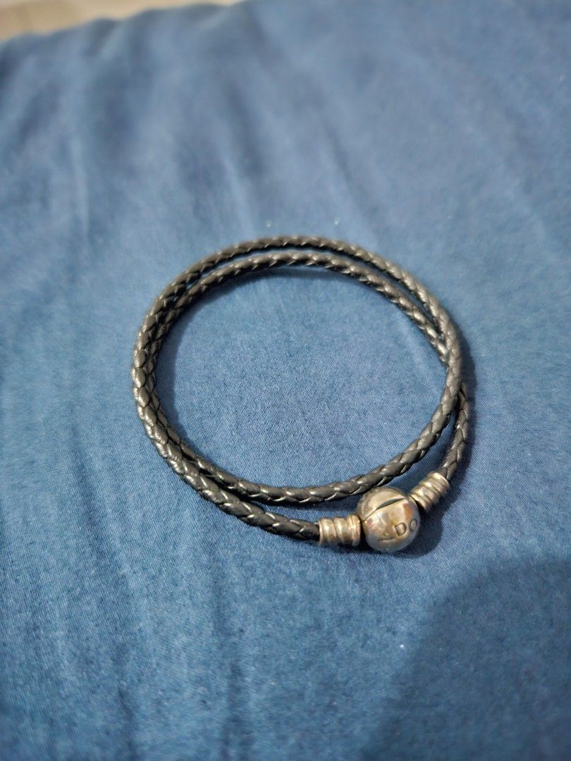 Pandora moments cheap black leather bracelet