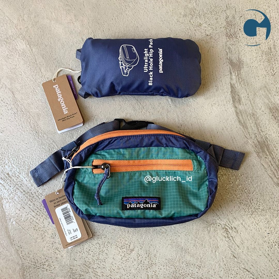 Patagonia, Ultralight Black Hole Mini Hip Pack 1L in Fresh Teal