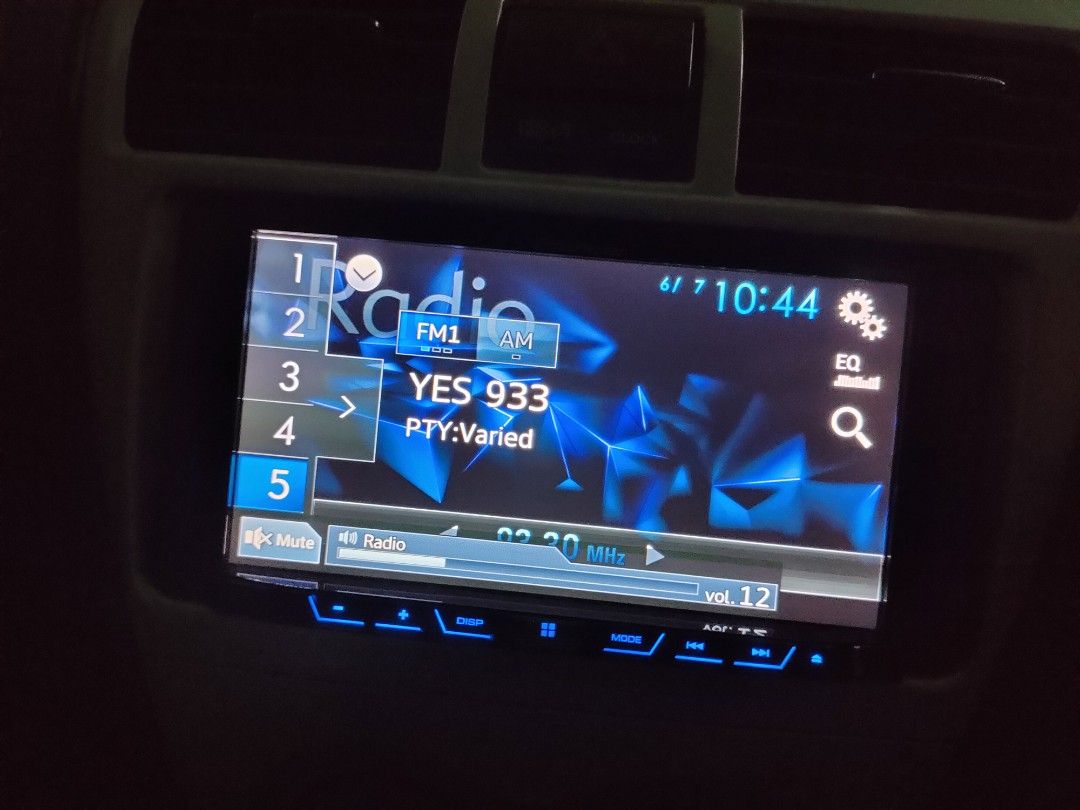 Pioneer head unit, Car Accessories, Electronics & Lights on Carousell