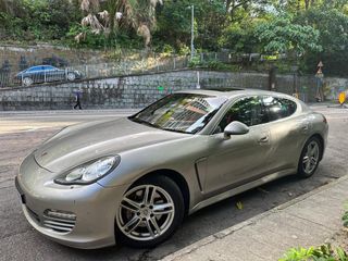 Porsche Panamera 4S (A)