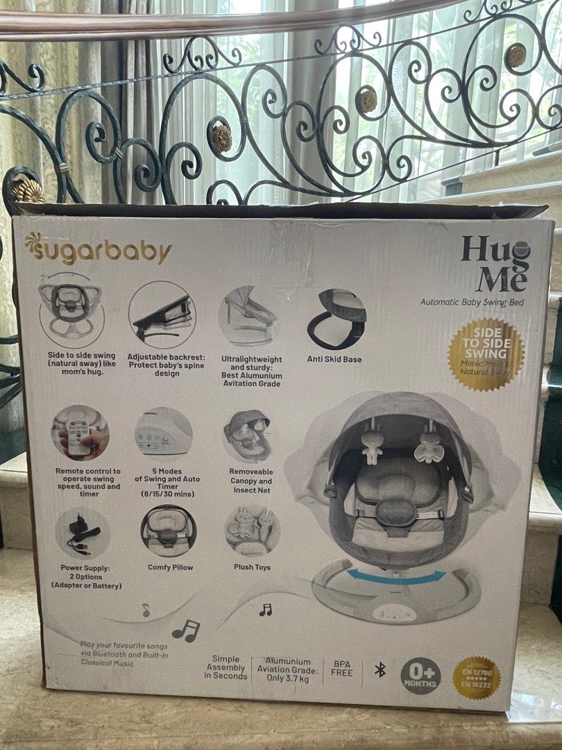 Preloved sugar baby Hug Me Automatic Baby Swing Bed on Carousell