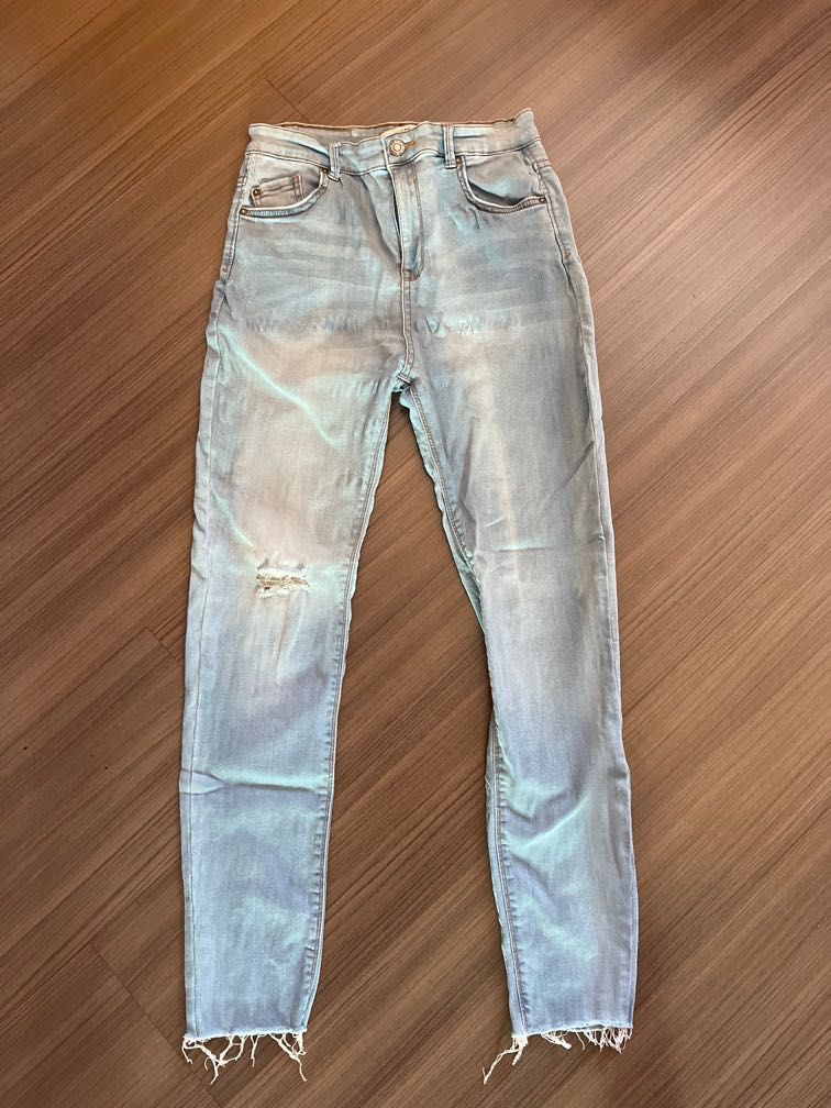 Pull & Bear Jeans at Rs 500/piece | Denim Jeans in Surat | ID: 21794423888