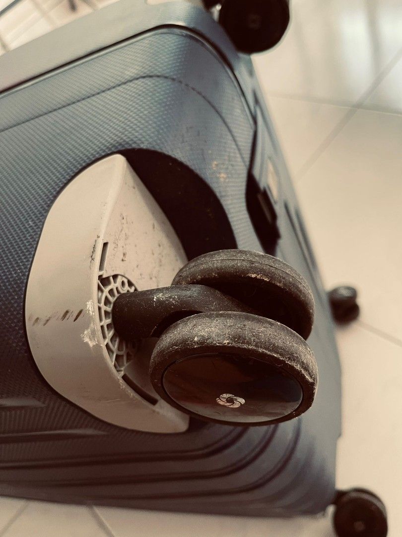 Samsonite luggage sales wheels